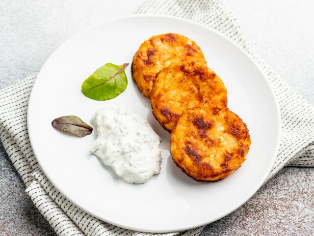 Драники с сливочным соусом