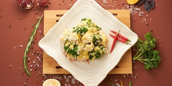 Ассорти из цветной капусты с сыром 